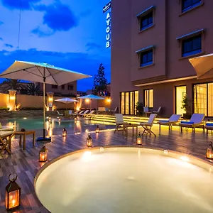 Ayoub & Otel